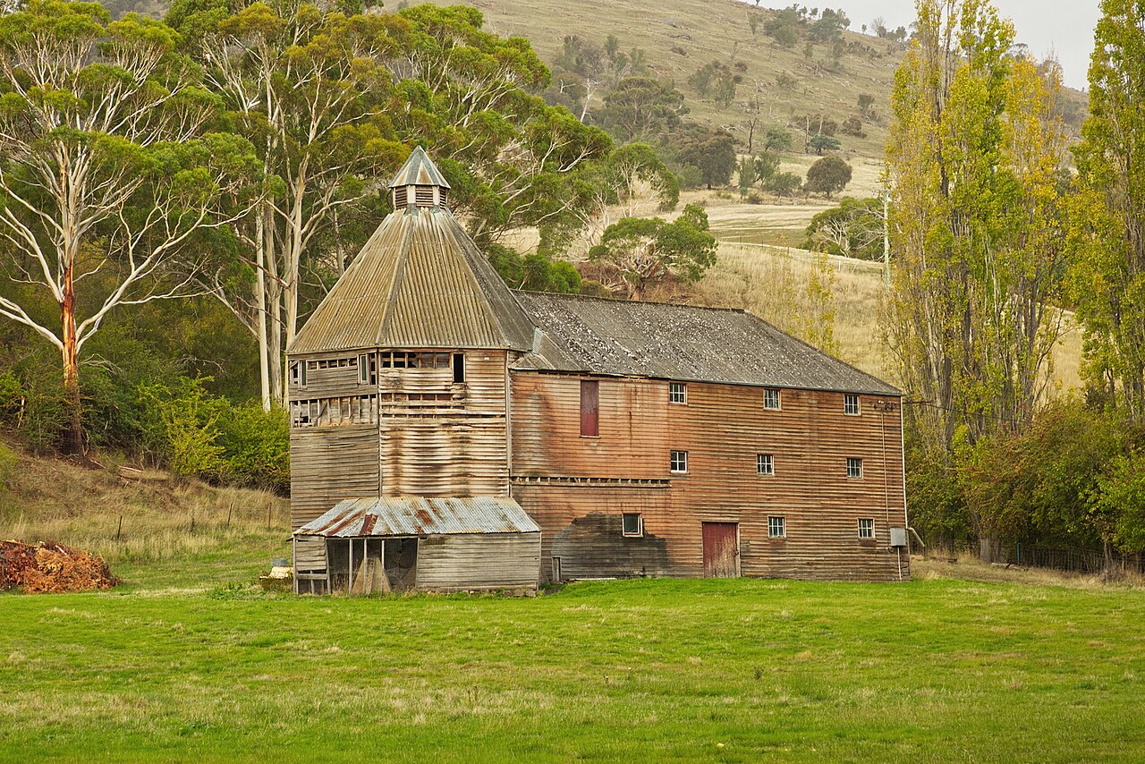 Shooters Hill oast house, used for kilning hops